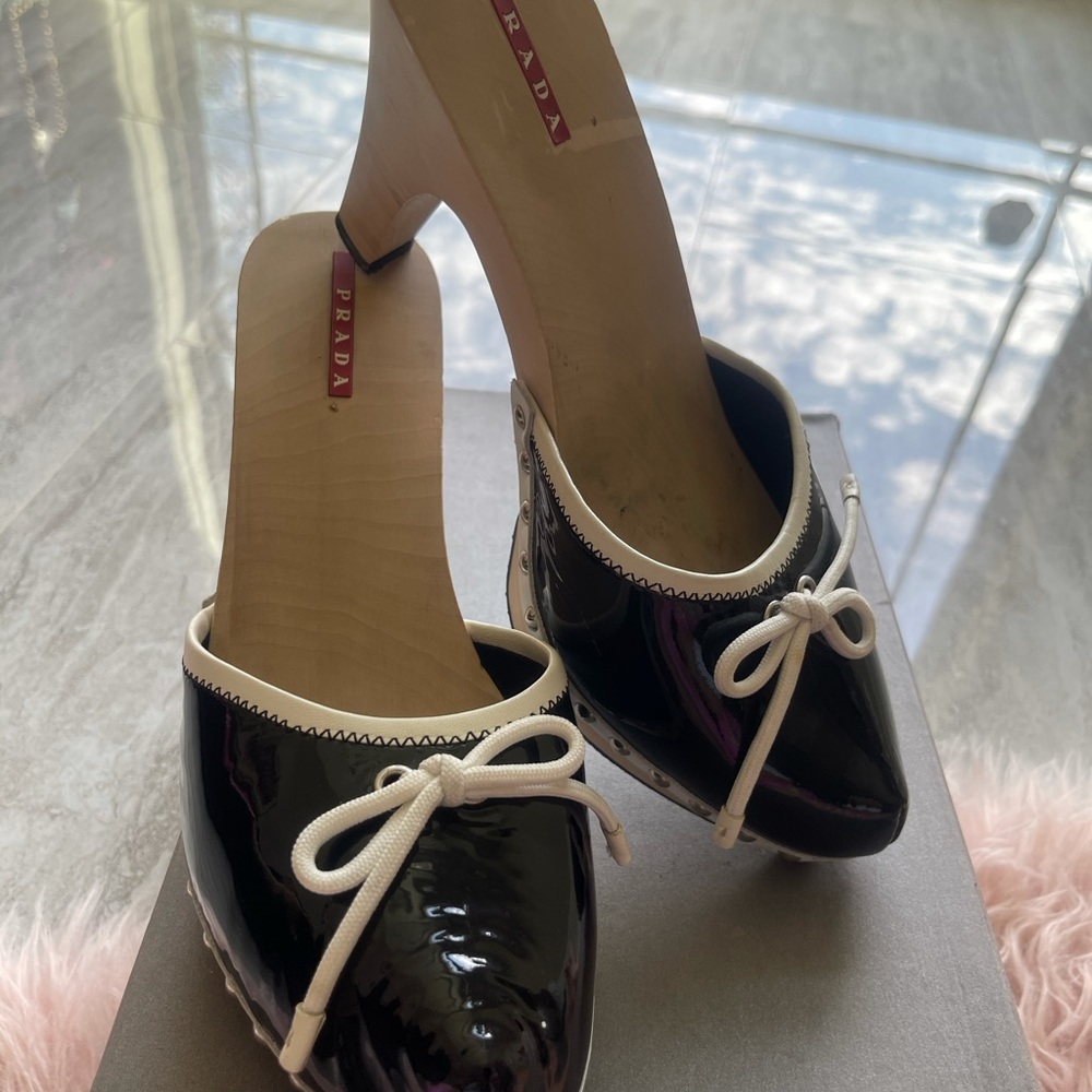 Used Prada Patton leather heals great condition size 10 black/white tanw… - Picture 9 of 9
